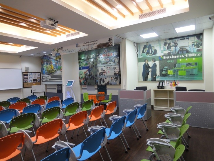 Link to International Classroom 國秀樓B1  KB107-1(Open new window)